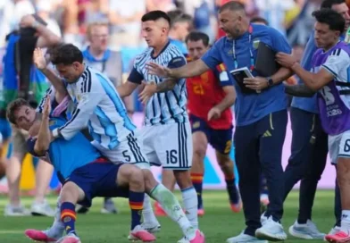 La FIFA confirma sanción de Leandro Paredes