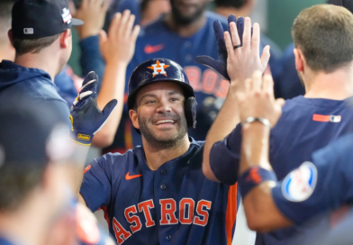 José Altuve jugará su décima postemporada en busca de historia